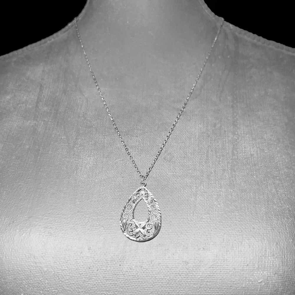 Teardrop Filigree Necklace